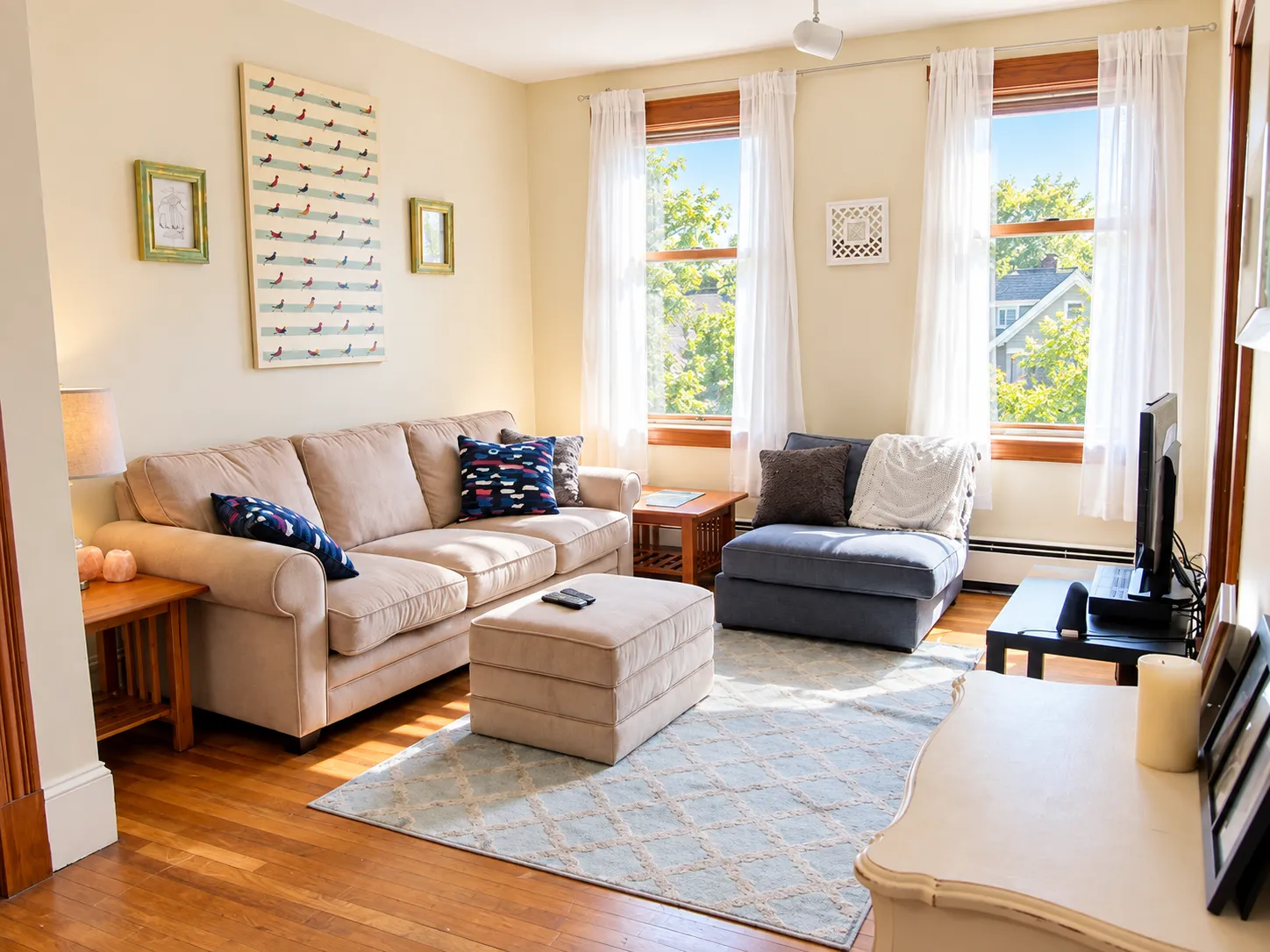 2 bed, 1 bath apartment for rent at 41 Garden St Unit 10, Beacon Hill — photo 1 of 8