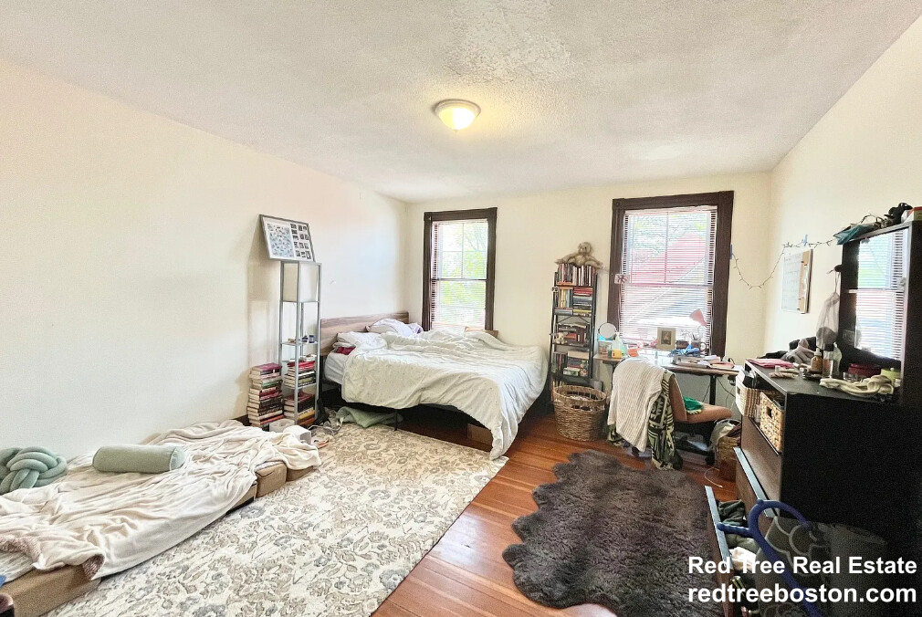 3 bed, 1 bath apartment for rent at 41 Gordon St Unit 3, Allston — photo 7 of 22