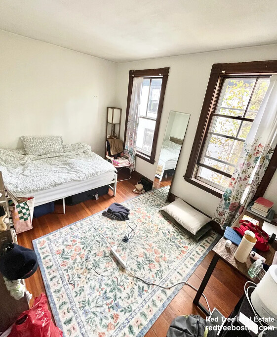 3 bed, 1 bath apartment for rent at 41 Gordon St Unit 3, Allston — photo 11 of 22