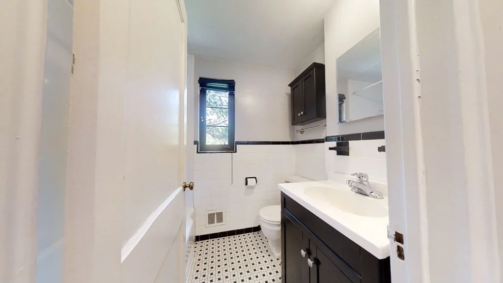 2 bed, 1 bath apartment for rent at 41 Grant Ave Unit 41, Watertown — photo 8 of 10