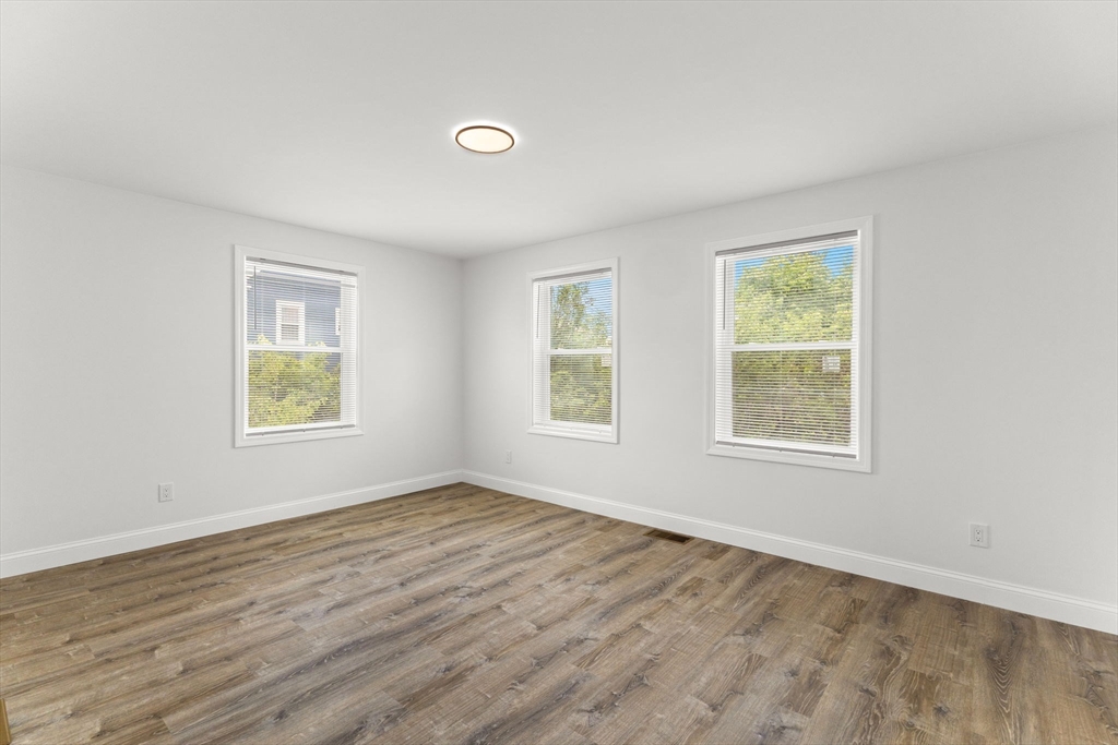 4 bed, 2 bath apartment for rent at 41 Hampton St Unit 1, Providence — photo 18 of 40