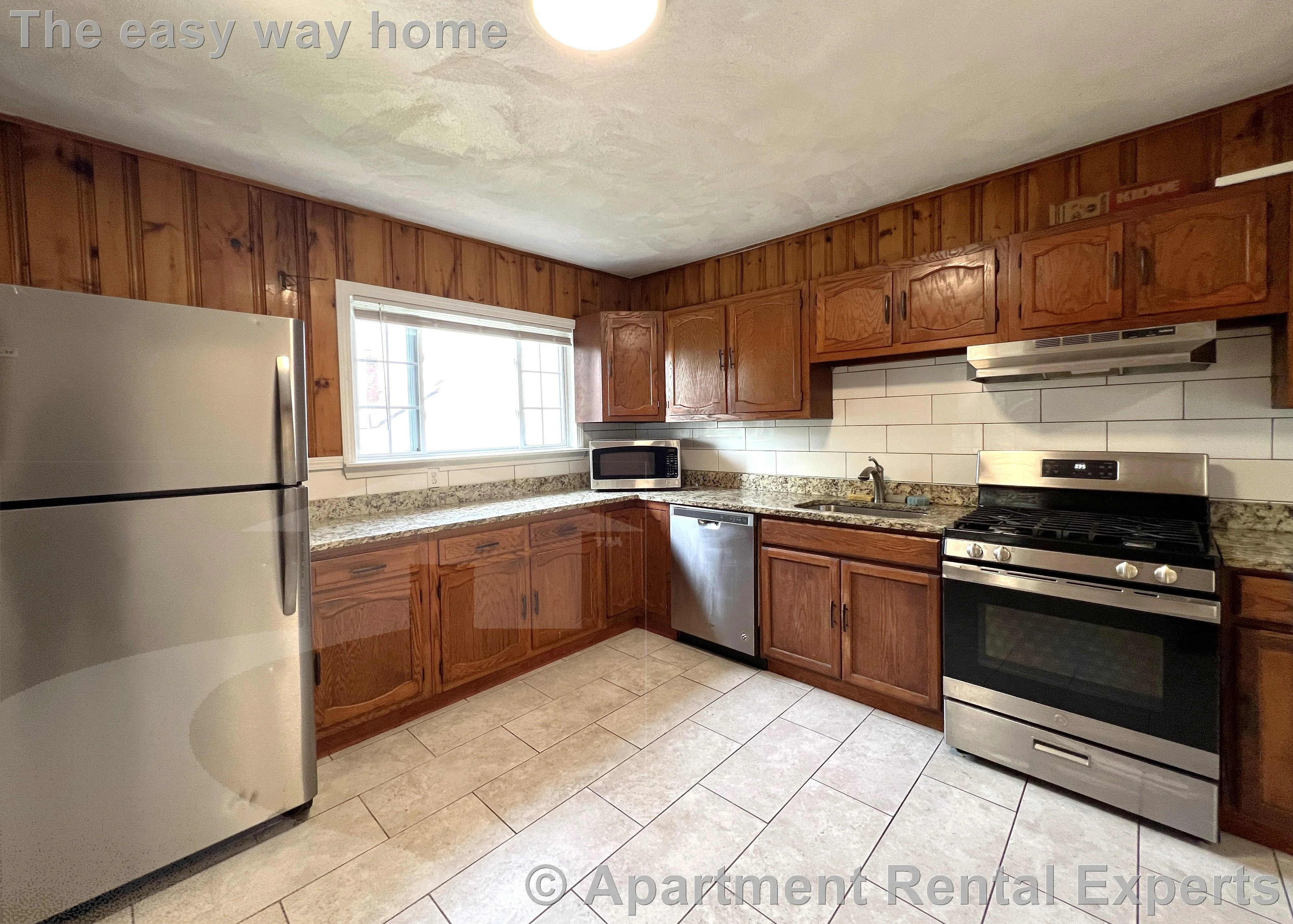 4 bed, 1 bath apartment for rent at 41 Hancock Ave Unit 2, Tufts — photo 2 of 28