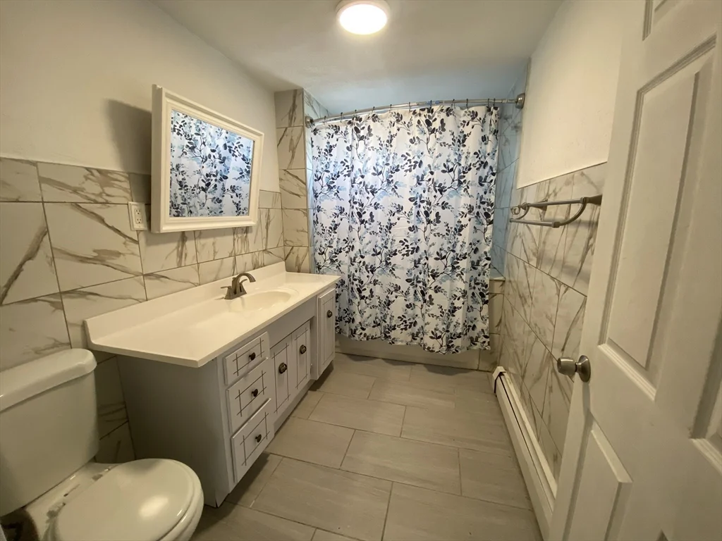 5 bed, 1 bath apartment for rent at 41 Hancock Ave Unit UNIT2, Medford — photo 6 of 12