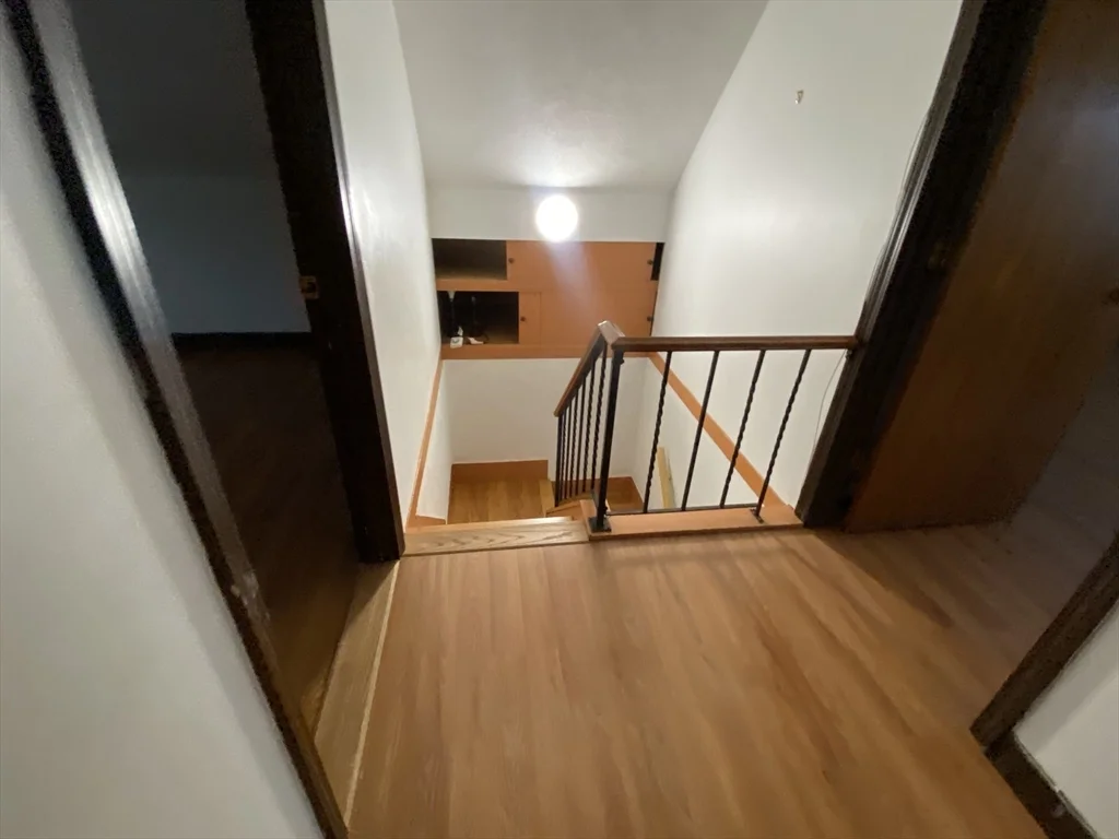5 bed, 1 bath apartment for rent at 41 Hancock Ave Unit UNIT2, Medford — photo 7 of 12