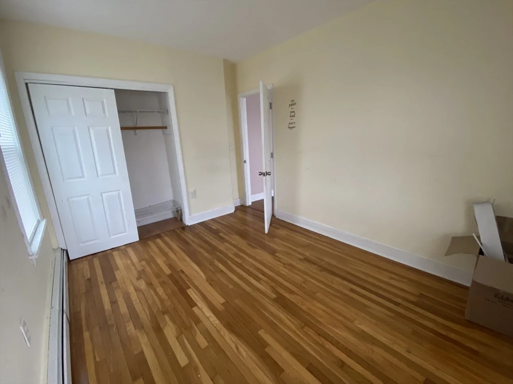 5 bed, 1 bath apartment for rent at 41 Hancock Ave Unit UNIT2, Medford — photo 5 of 12
