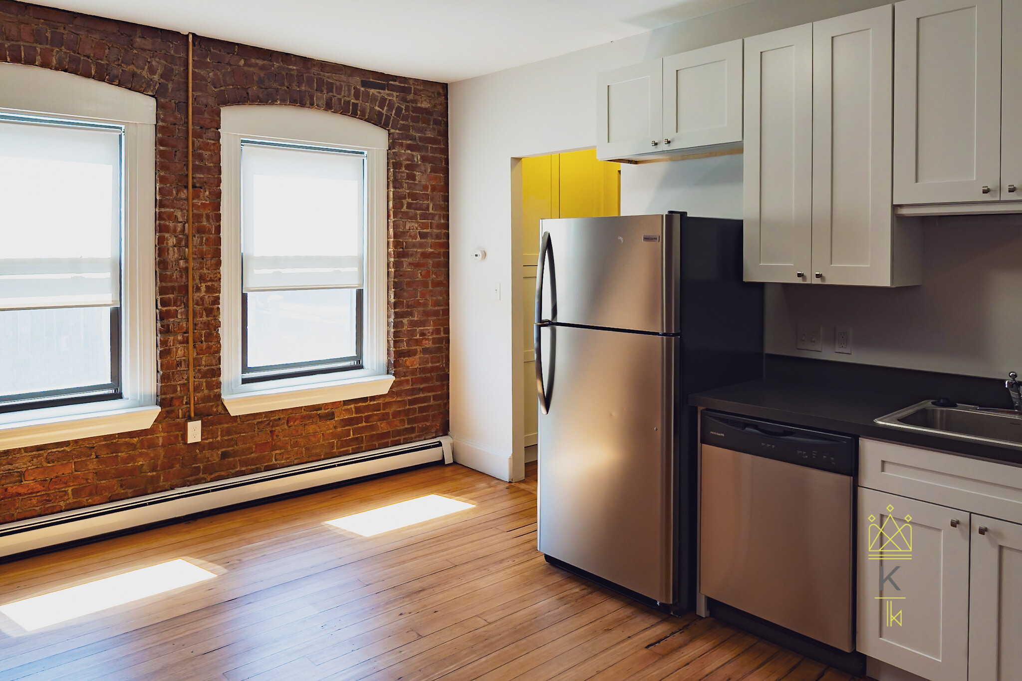 3 bed, 1.5 bath apartment for rent at 41 Harvard St Unit 3, Brookline Village — photo 2 of 21