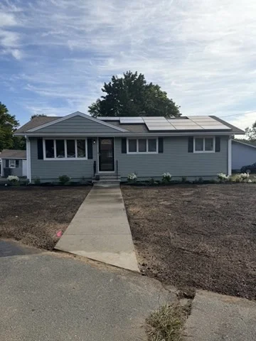 3 bed, 1 bath apartment for rent at 41 Hathaway Ave, Centerville (Bvly) — photo 1 of 20