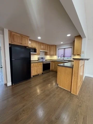 3 bed, 1 bath apartment for rent at 41 Hathaway Ave, Centerville (Bvly) — photo 5 of 20
