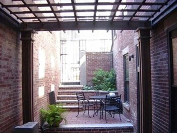 1 bed, 1 bath apartment for rent at 41 Haven St Unit B-6, South End — photo 11 of 15