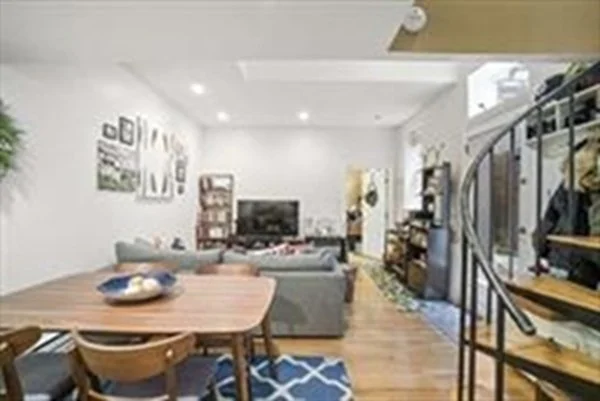 1 bed, 1 bath apartment for rent at 41 Haven St Unit B-6, South End — photo 2 of 15