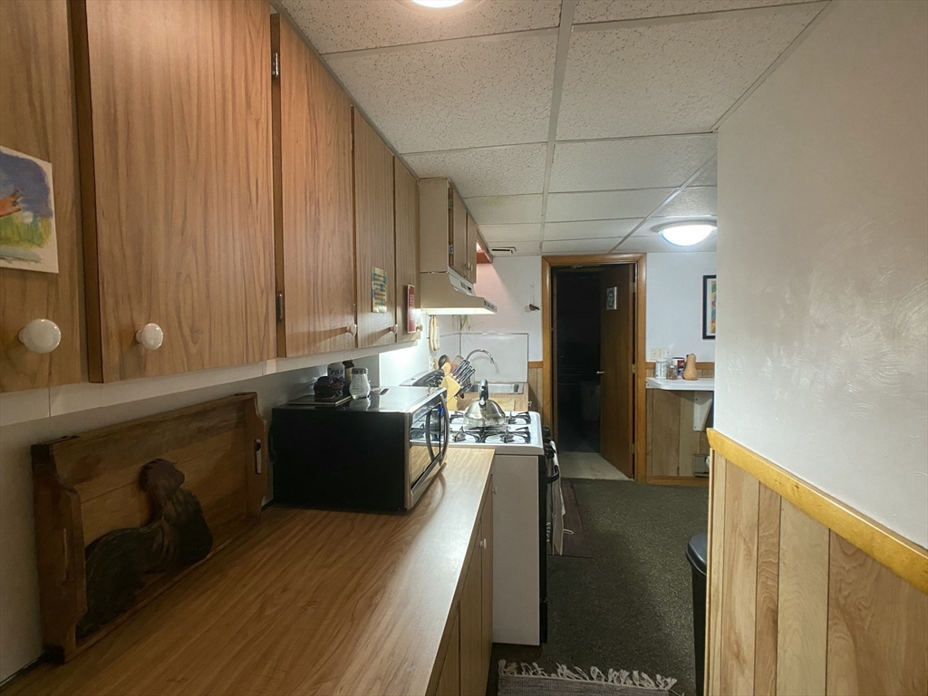 1 bed, 1 bath apartment for rent at 41 Hull St Unit B, Belmont — photo 7 of 14