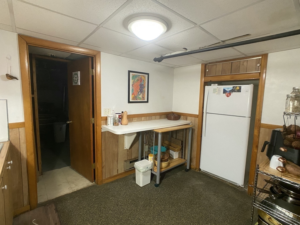 1 bed, 1 bath apartment for rent at 41 Hull St Unit B, Belmont — photo 9 of 14