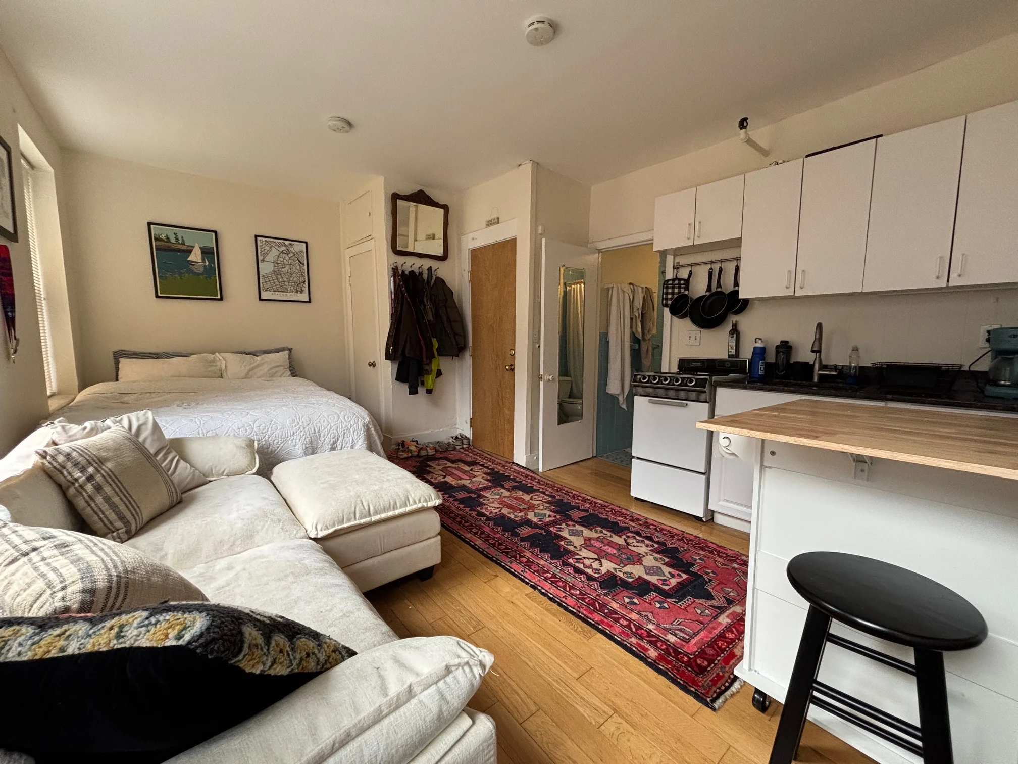 Studio bed, 1 bath apartment for rent at 41 Irving St Unit 3, Beacon Hill — photo 3 of 7