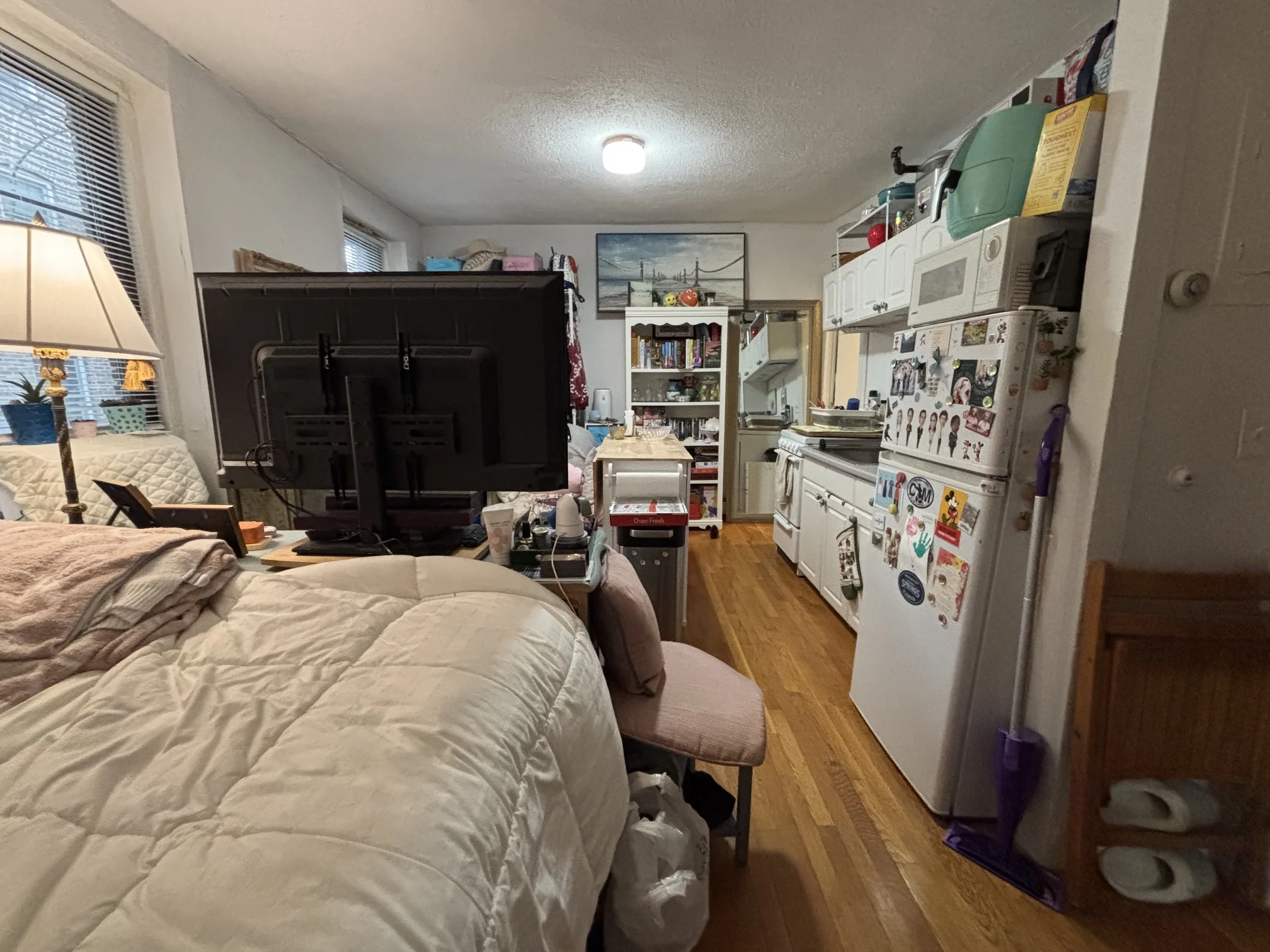 Studio bed, 1 bath apartment for rent at 41 Irving St Unit 4, Beacon Hill — photo 3 of 7