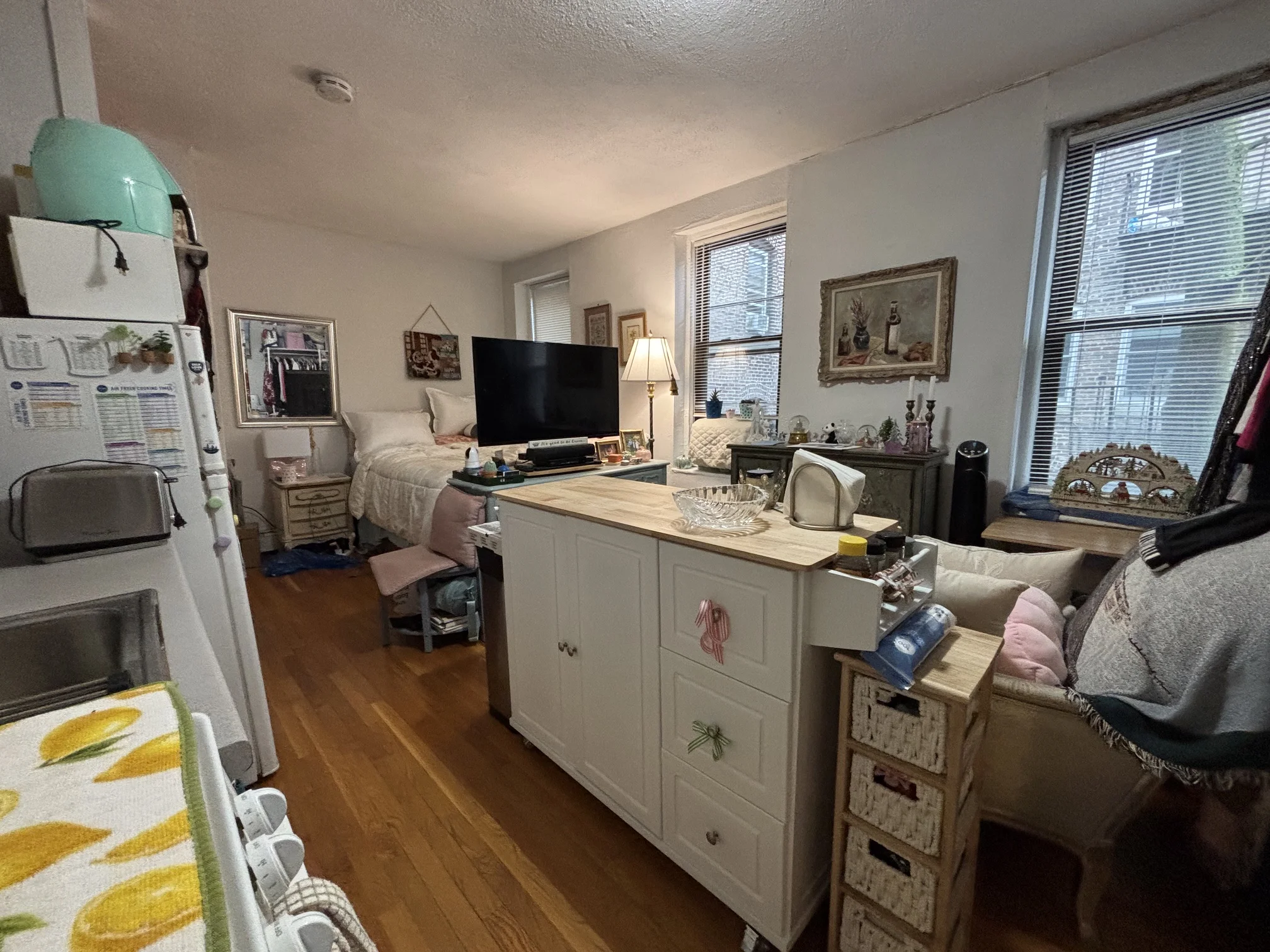 Studio bed, 1 bath apartment for rent at 41 Irving St Unit 4, Beacon Hill