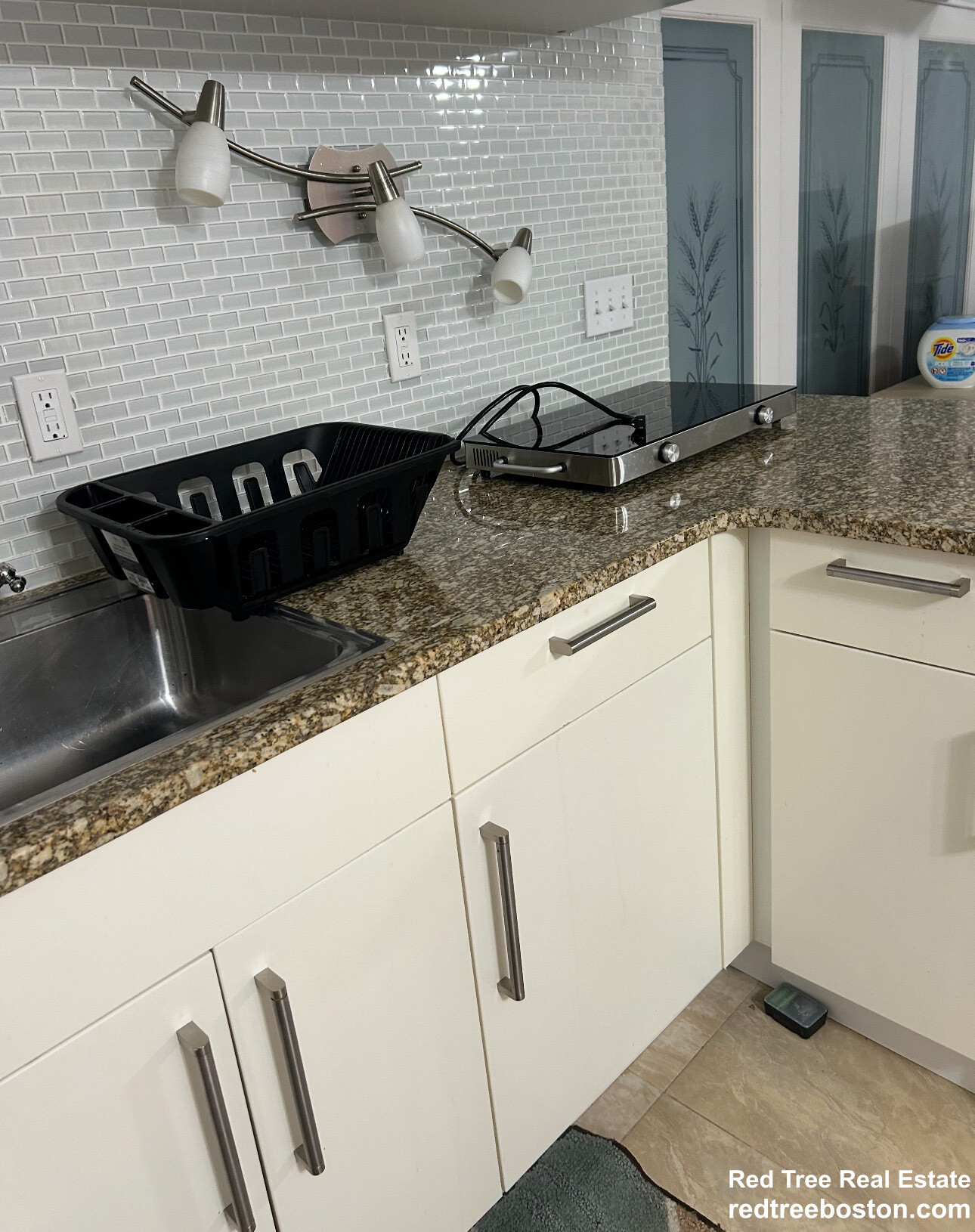 Studio bed, 1 bath apartment for rent at 41 Lane Park, Brighton — photo 2 of 2