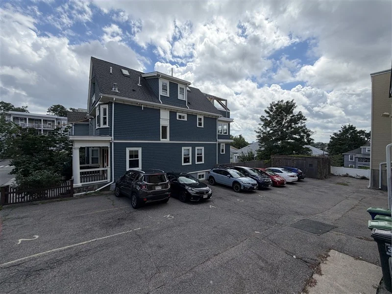 1 bed, 1 bath apartment for rent at 41 Laurel St Unit 1, Ward Two — photo 10 of 11