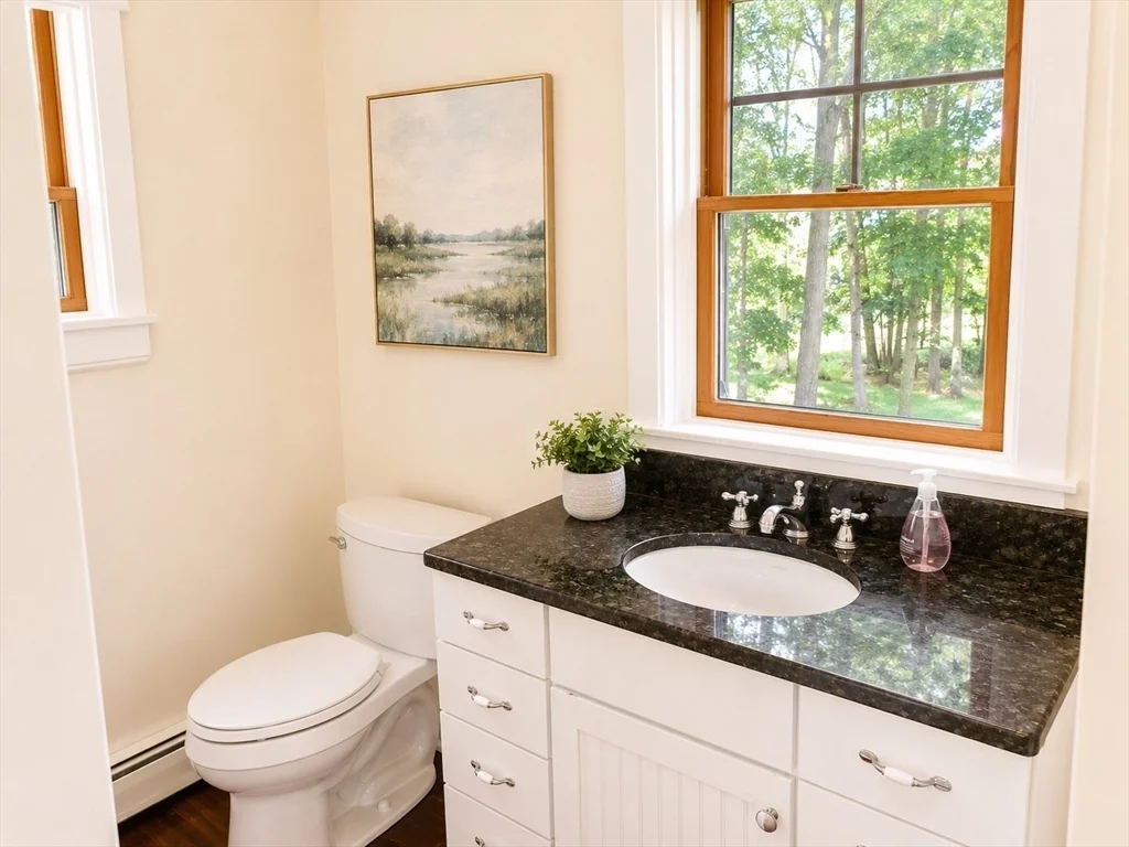 3 bed, 2 bath apartment for rent at 41 Lebaron Rd Unit 41, Essex — photo 5 of 25