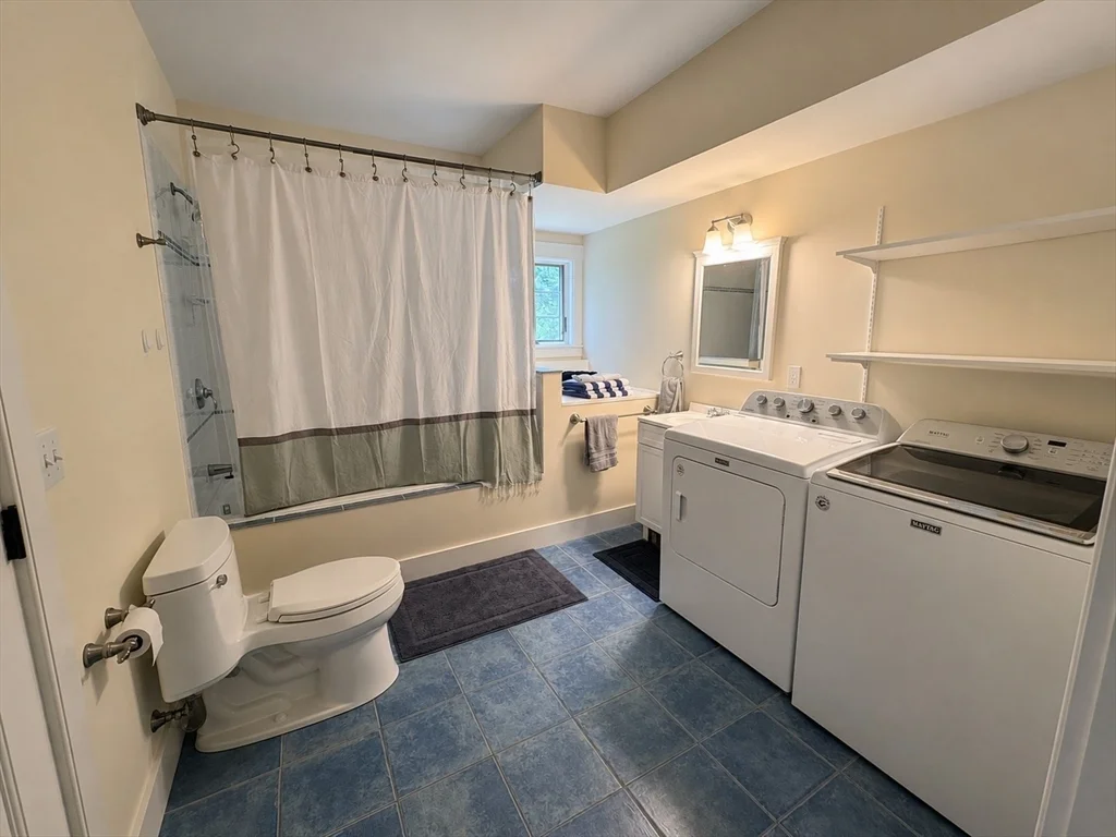 3 bed, 2 bath apartment for rent at 41 Lebaron Rd Unit 41, Essex — photo 16 of 25