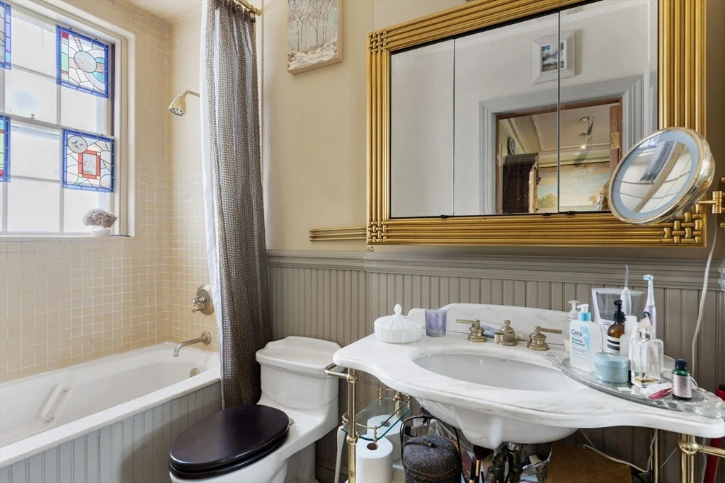 1 bed, 1 bath apartment for rent at 41 Linnaean Unit 32, Avon Hill — photo 13 of 15