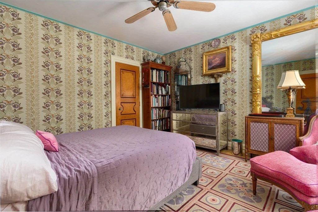 1 bed, 1 bath apartment for rent at 41 Linnaean Unit 32, Avon Hill — photo 12 of 15