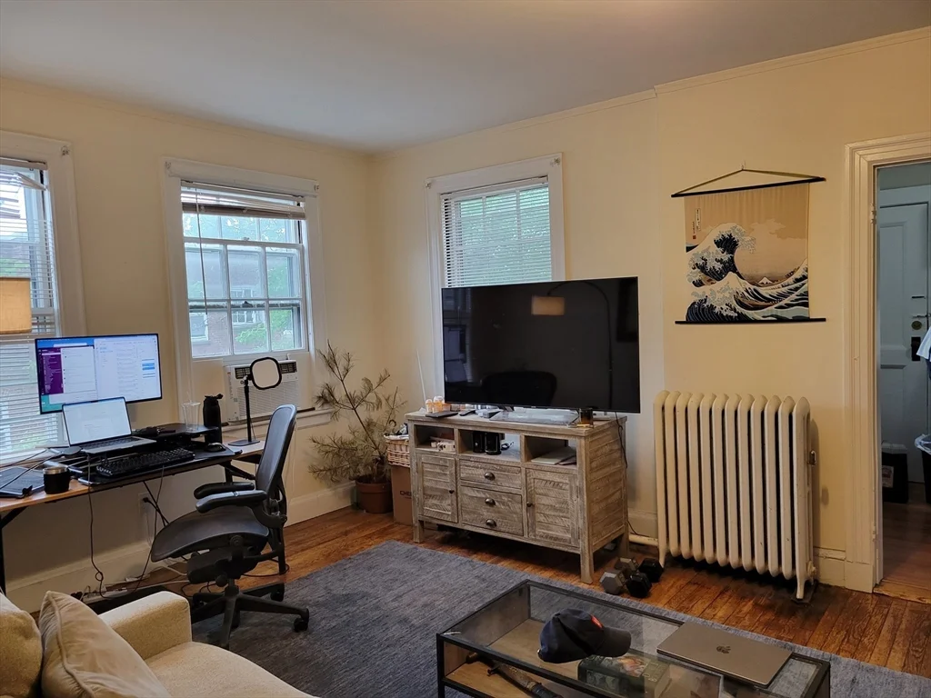 1 bed, 1 bath apartment for rent at 41 Linnaean Unit 48, Neighborhood Nine — photo 4 of 23