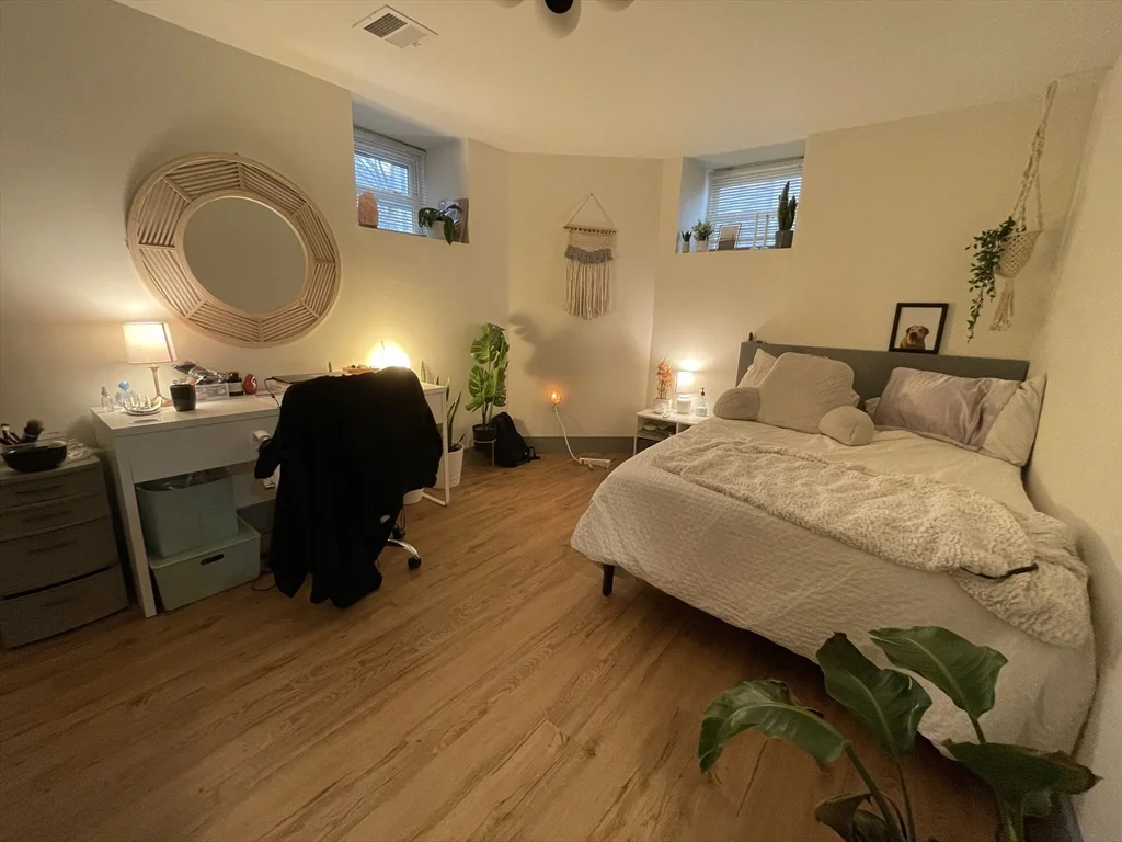 2 bed, 1 bath apartment for rent at 41 Long Ave Unit B2, Allston — photo 8 of 13