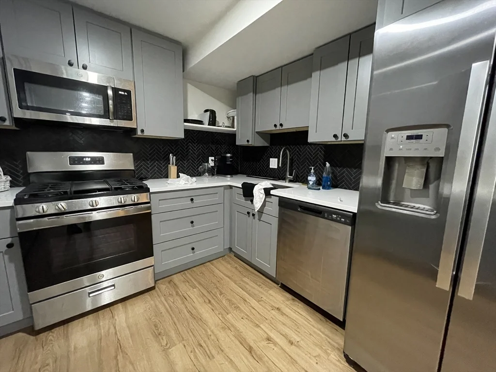 2 bed, 1 bath apartment for rent at 41 Long Ave Unit B2, Allston — photo 4 of 13