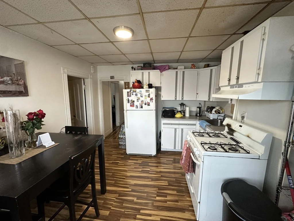 2 bed, 1 bath apartment for rent at 41 Louis St Unit 1, Chelsea — photo 2 of 15