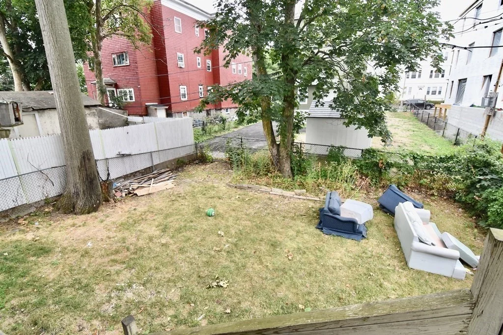 4 bed, 1 bath apartment for rent at 41 Lucerne Unit 1, Dorchester — photo 8 of 19