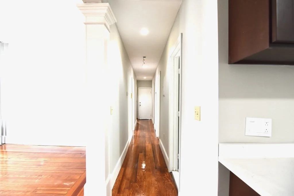 4 bed, 1 bath apartment for rent at 41 Lucerne Unit 1, Dorchester — photo 6 of 19
