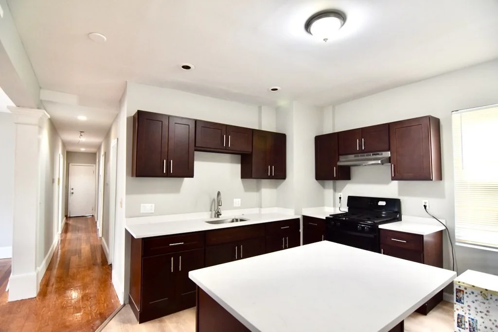 4 bed, 1 bath apartment for rent at 41 Lucerne Unit 1, Dorchester — photo 2 of 19