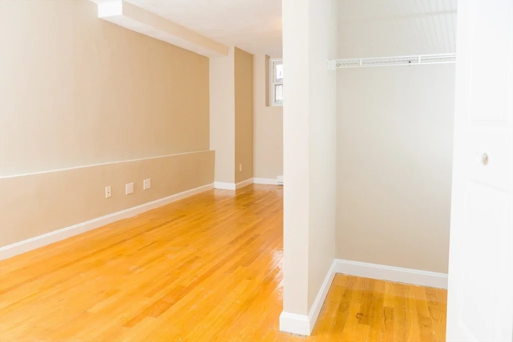 3 bed, 1 bath apartment for rent at 41 Marion, East Boston — photo 6 of 19