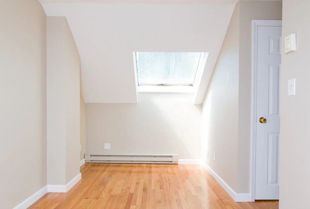 3 bed, 1 bath apartment for rent at 41 Marion, East Boston — photo 4 of 19
