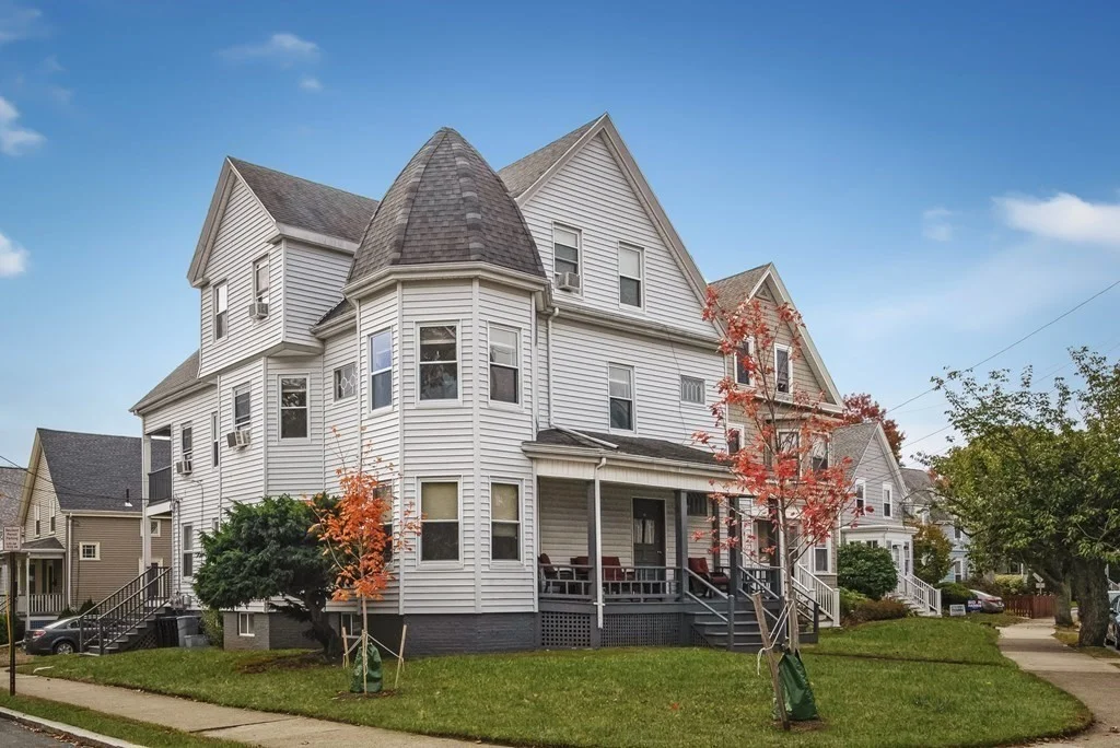 2 bed, 1 bath apartment for rent at 41 Middlesex Ave Unit 1, Swampscott