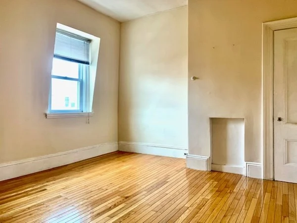 1 bed, 1 bath apartment for rent at 41 Monmouth St Unit 3, East Boston — photo 4 of 17