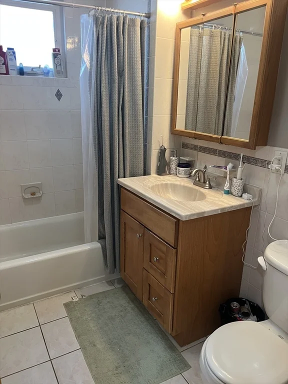 3 bed, 1 bath apartment for rent at 41 Montfern Ave Unit 1, Brighton — photo 9 of 10
