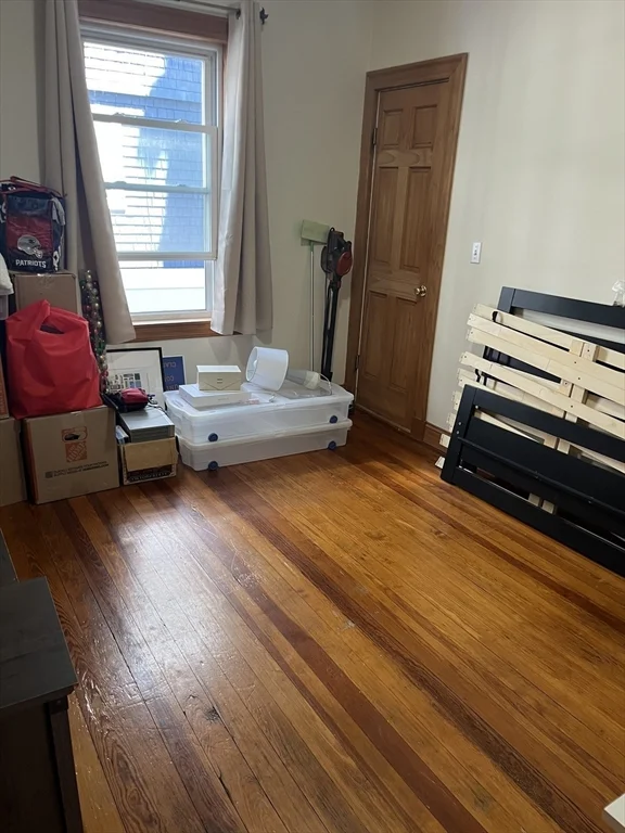 3 bed, 1 bath apartment for rent at 41 Montfern Ave Unit 1, Brighton — photo 8 of 10