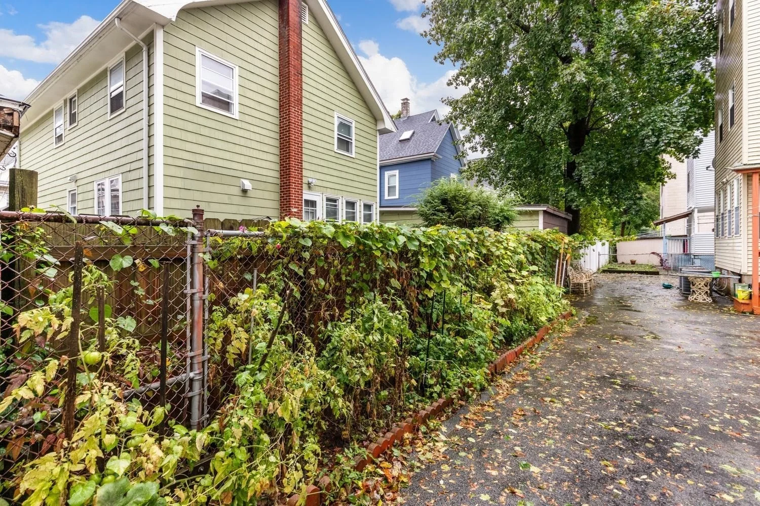 3 bed, 1 bath apartment for rent at 41 Montfern Ave Unit 1, Brighton — photo 20 of 22