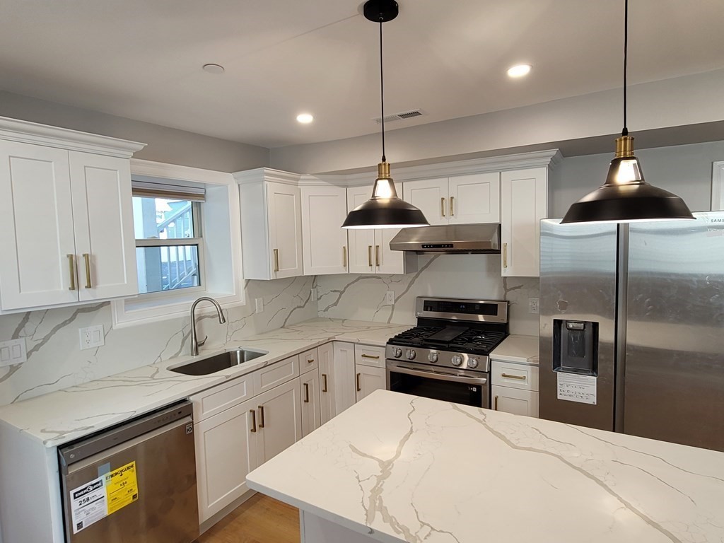 2 bed, 1 bath apartment for rent at 41 Moseley Unit 1, Dorchester — photo 1 of 17
