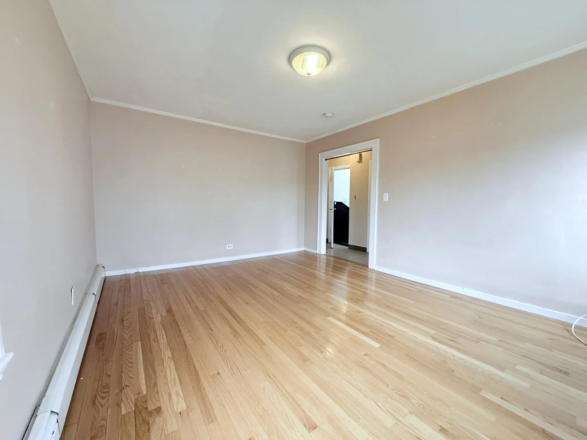 1.5 bed, 1 bath apartment for rent at 41 Mount Pleasant St Unit 3, East Somerville — photo 3 of 21