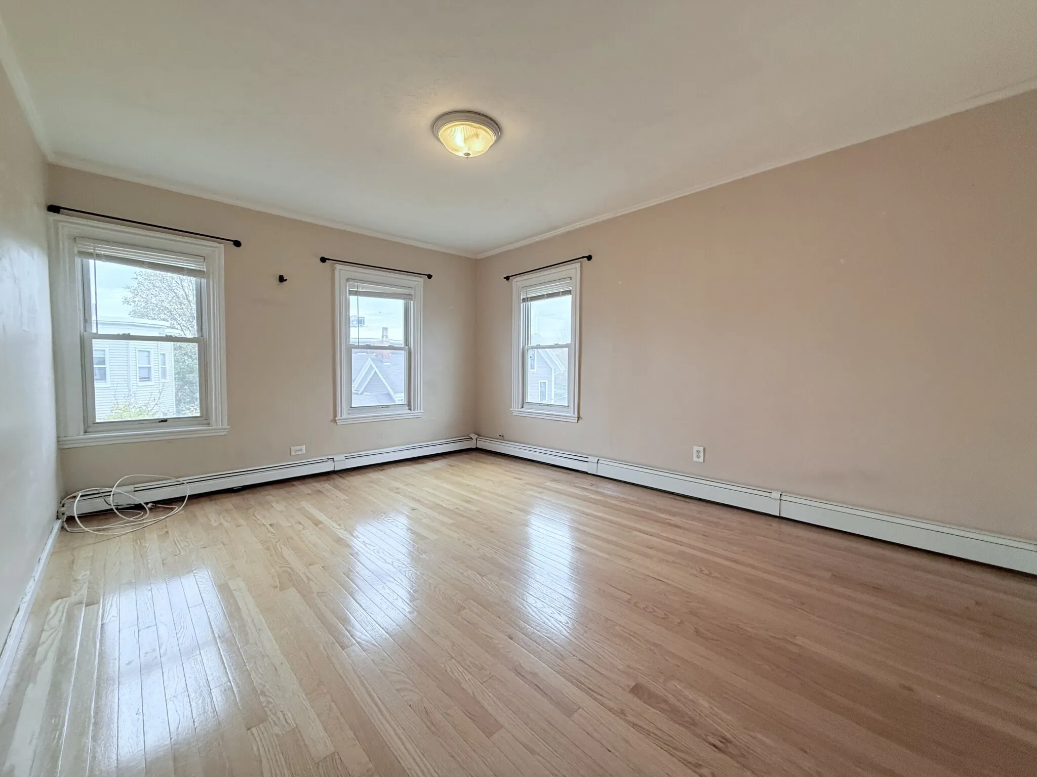 1.5 bed, 1 bath apartment for rent at 41 Mount Pleasant St Unit 3, East Somerville — photo 1 of 21