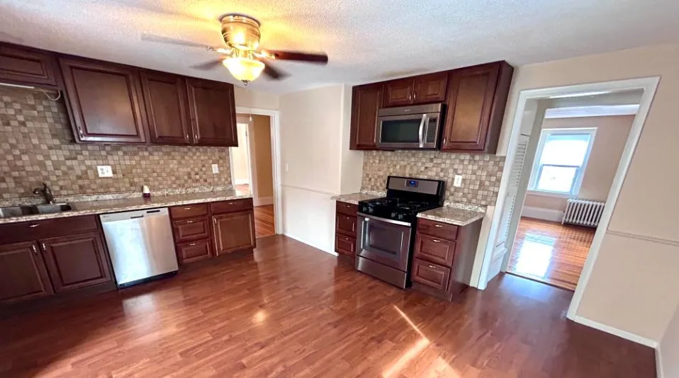 2 bed, 1 bath apartment for rent at 41 Mount Vernon St Unit 3, East Somerville — photo 1 of 12