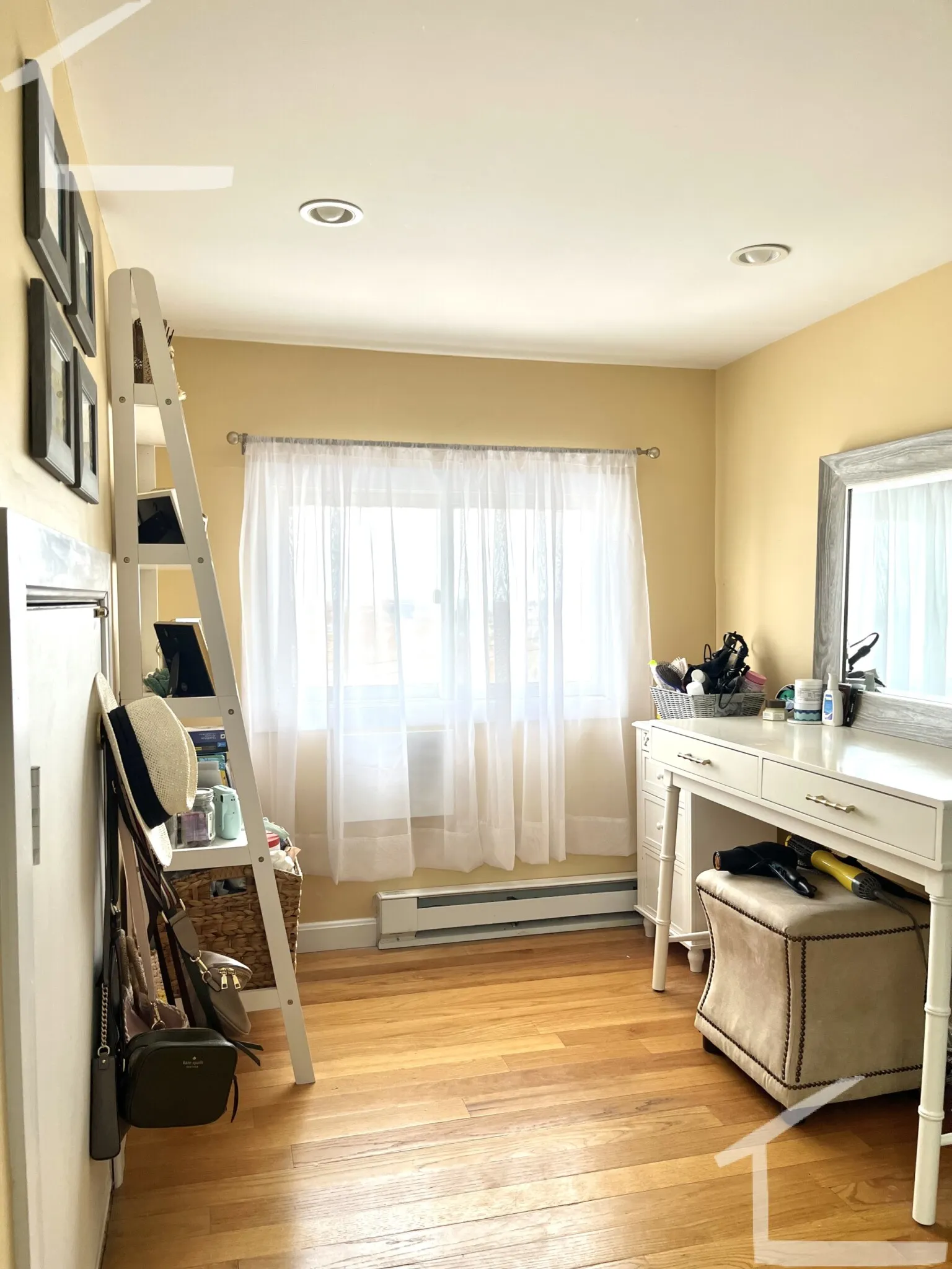 3 bed, 1 bath apartment for rent at 41 North Crescent Circuit Unit 2, Brighton — photo 28 of 29