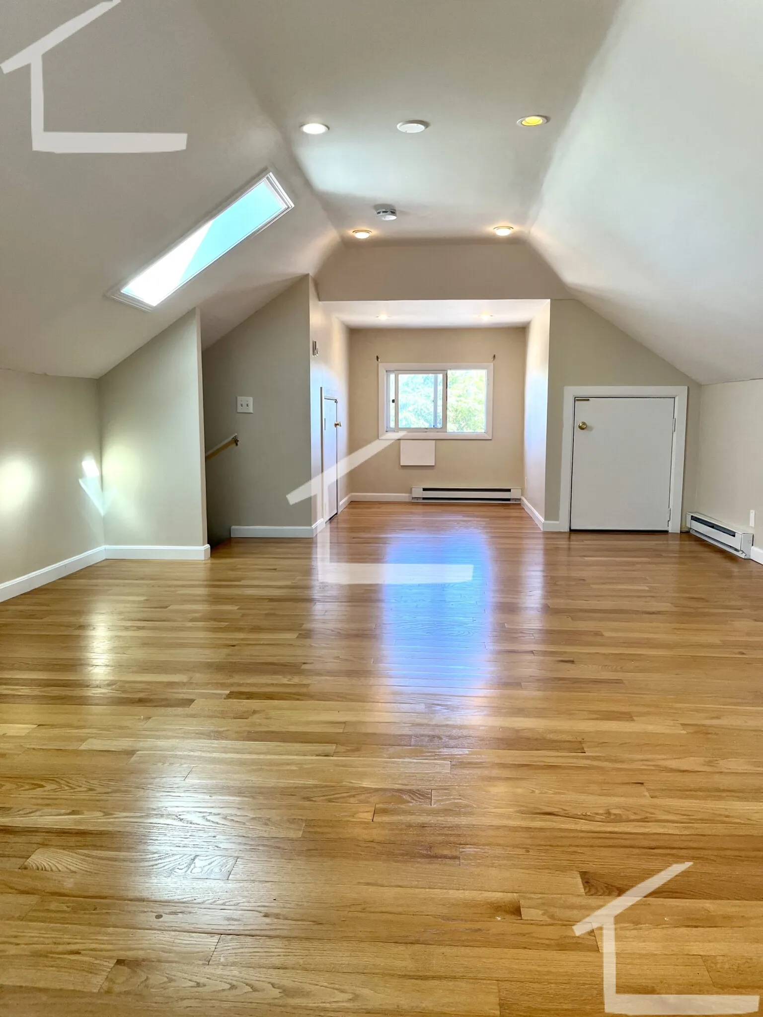 3 bed, 1 bath apartment for rent at 41 North Crescent Circuit Unit 2, Brighton — photo 11 of 29