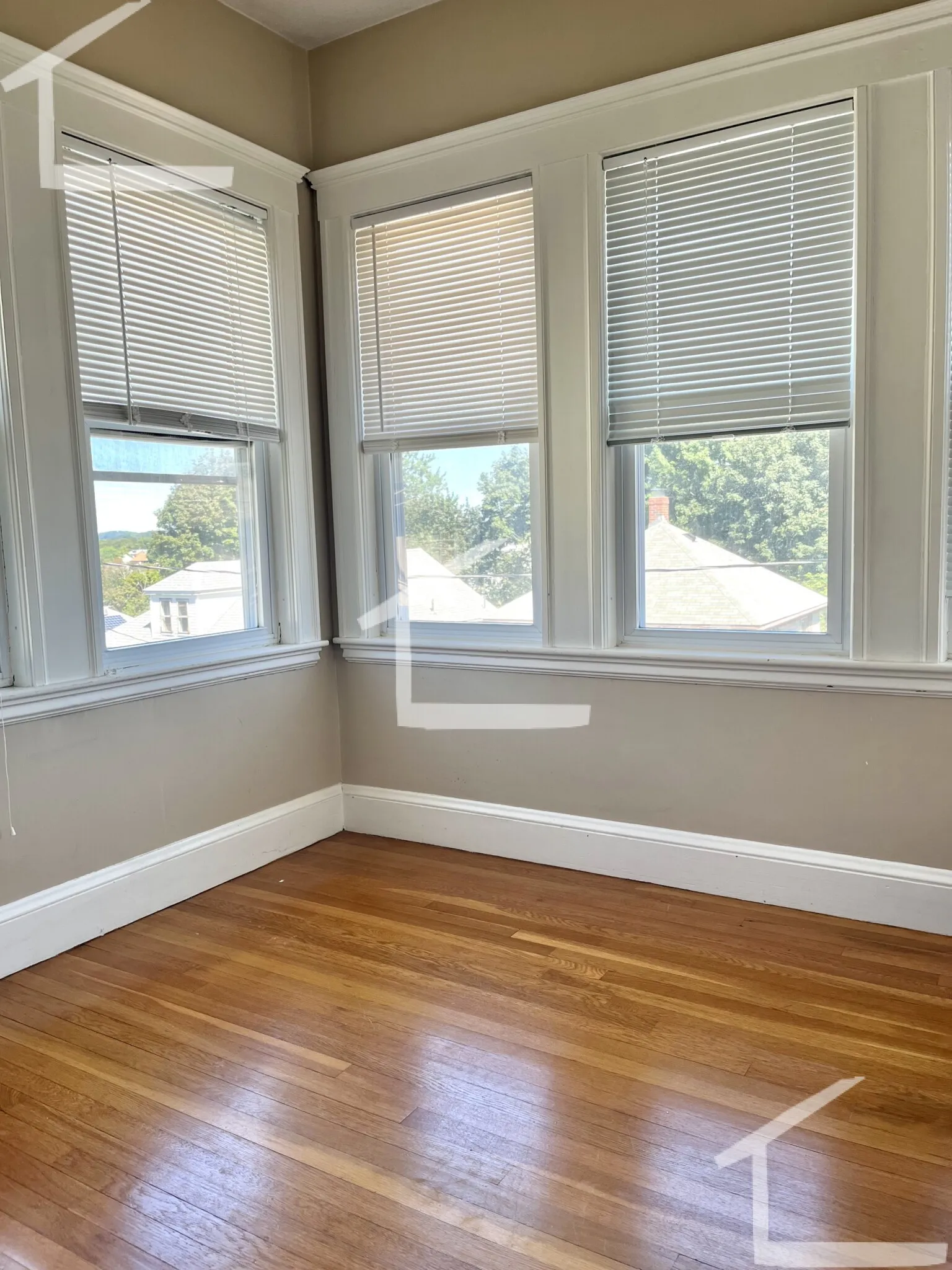 3 bed, 1 bath apartment for rent at 41 North Crescent Circuit Unit 2, Brighton — photo 9 of 29