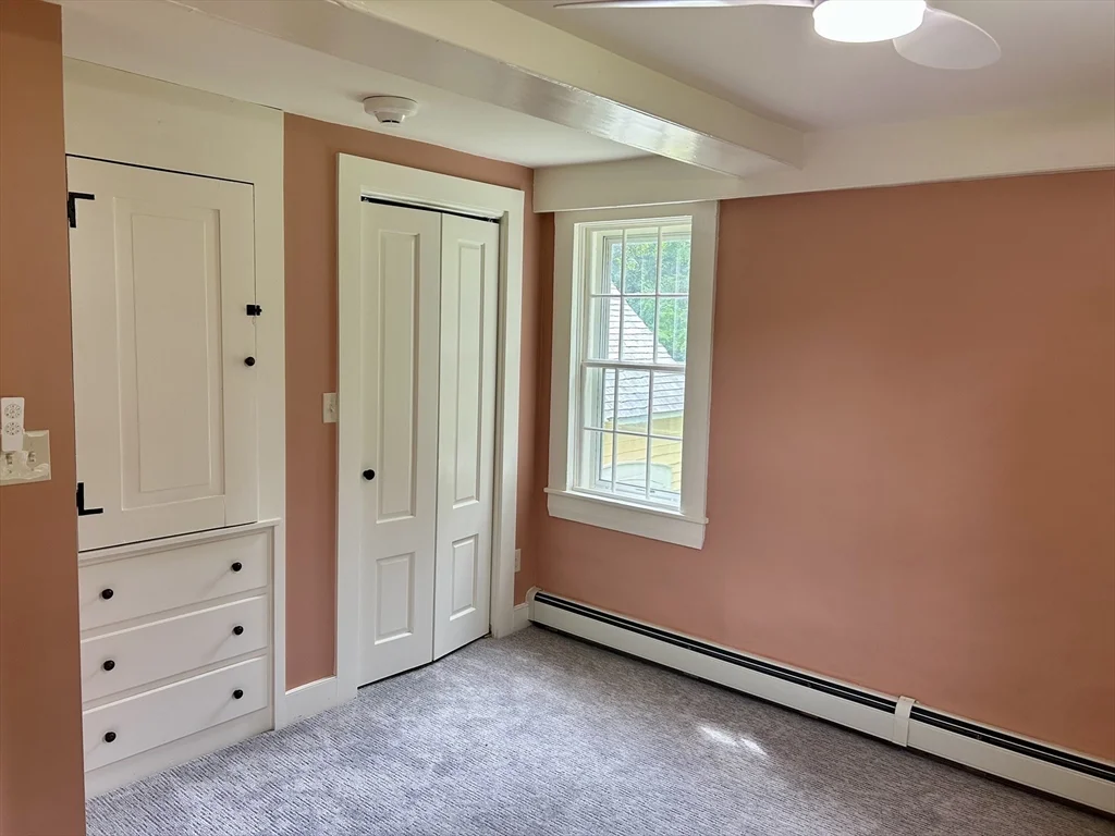 3 bed, 2 bath apartment for rent at 41 North Great Rd Unit 41, Lincoln — photo 20 of 25
