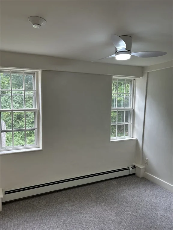 3 bed, 2 bath apartment for rent at 41 North Great Rd Unit 41, Lincoln — photo 21 of 25