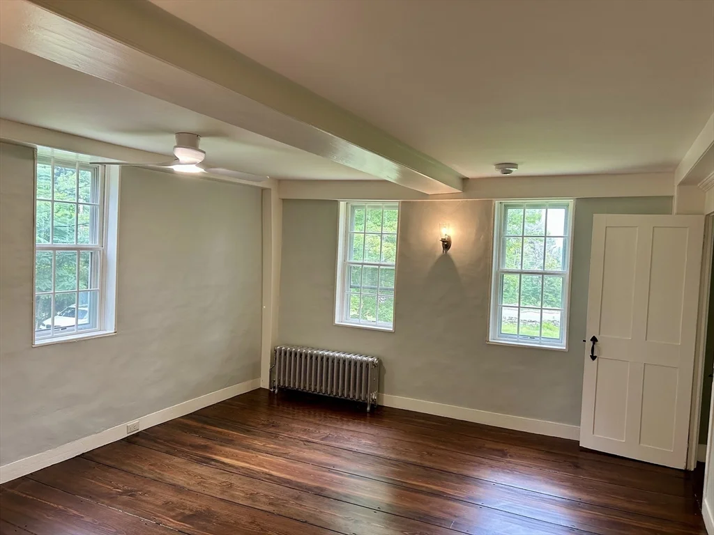 3 bed, 2 bath apartment for rent at 41 North Great Rd Unit 41, Lincoln — photo 19 of 25