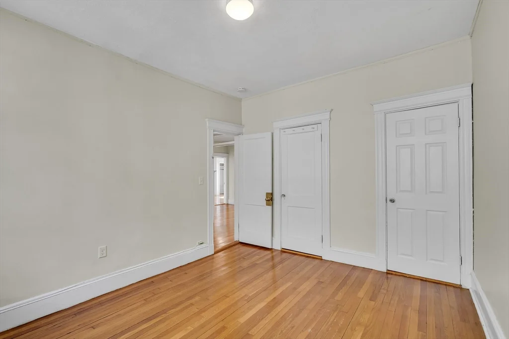 5 bed, 2 bath apartment for rent at 41 Orkney Rd Unit 2, Brighton — photo 23 of 24